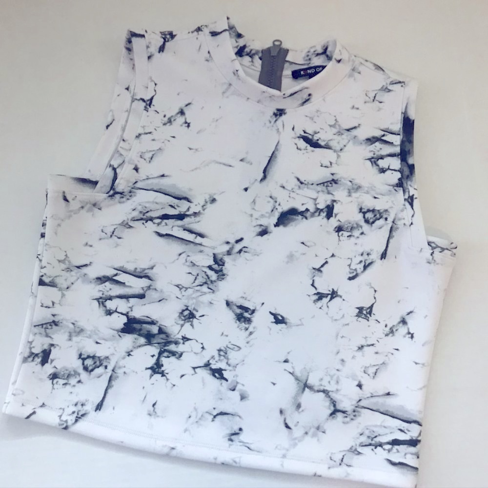Kind Of Stretch Crop Top SZ Large